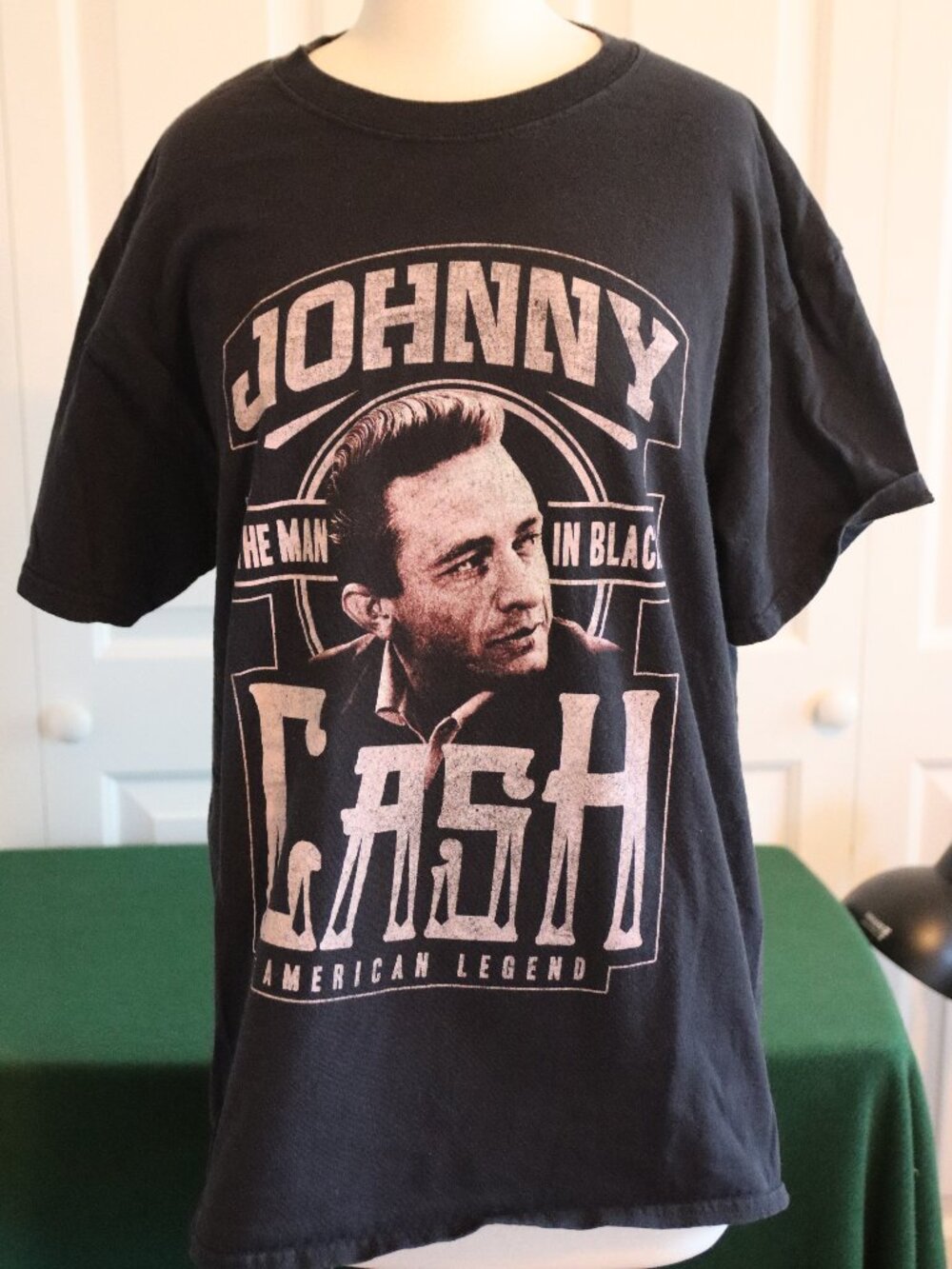 Cash Johnny Cash Black Short Sleeve Tee 100% Cotton "The Man in Black" Large